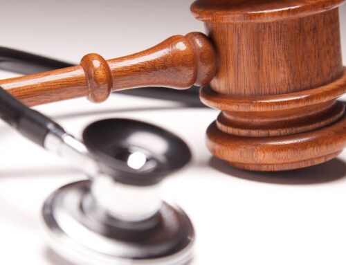 Cómo elegir el abogado correcto para una negligencia médica